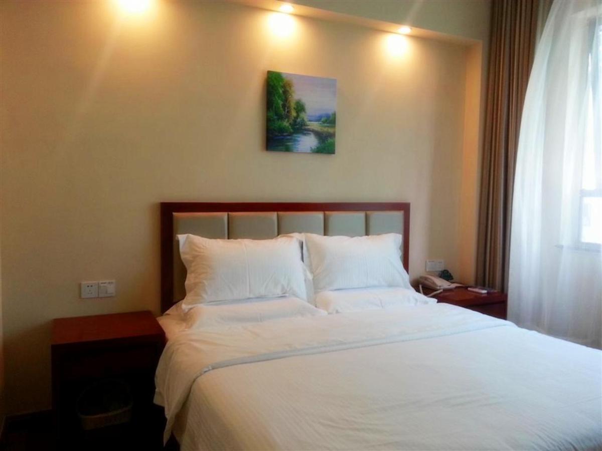 Ji Hotel  Shanghai Bagian luar foto